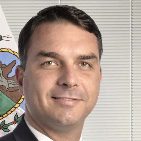 Foto oficial de Flávio Bolsonaro